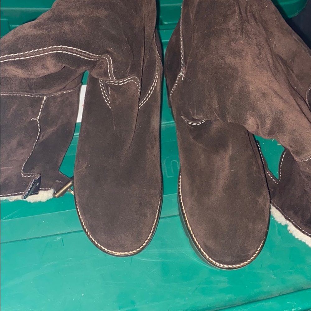 Brown boots